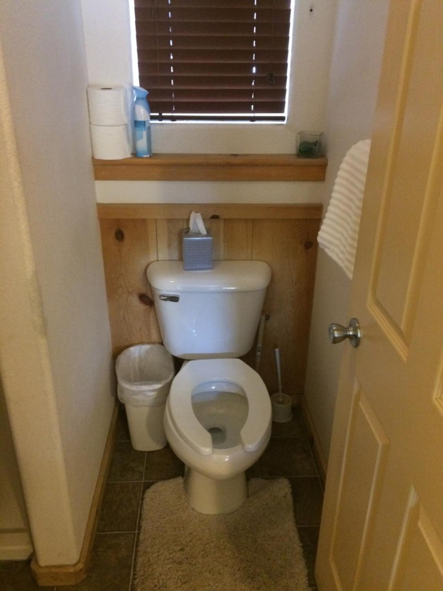 Lolo Hot Springs Hotel Room photo